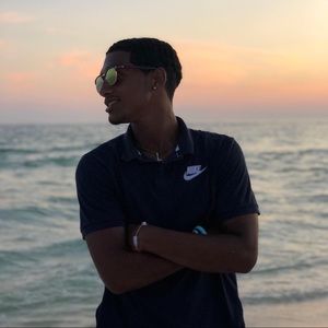 Meet your Posher, Tom